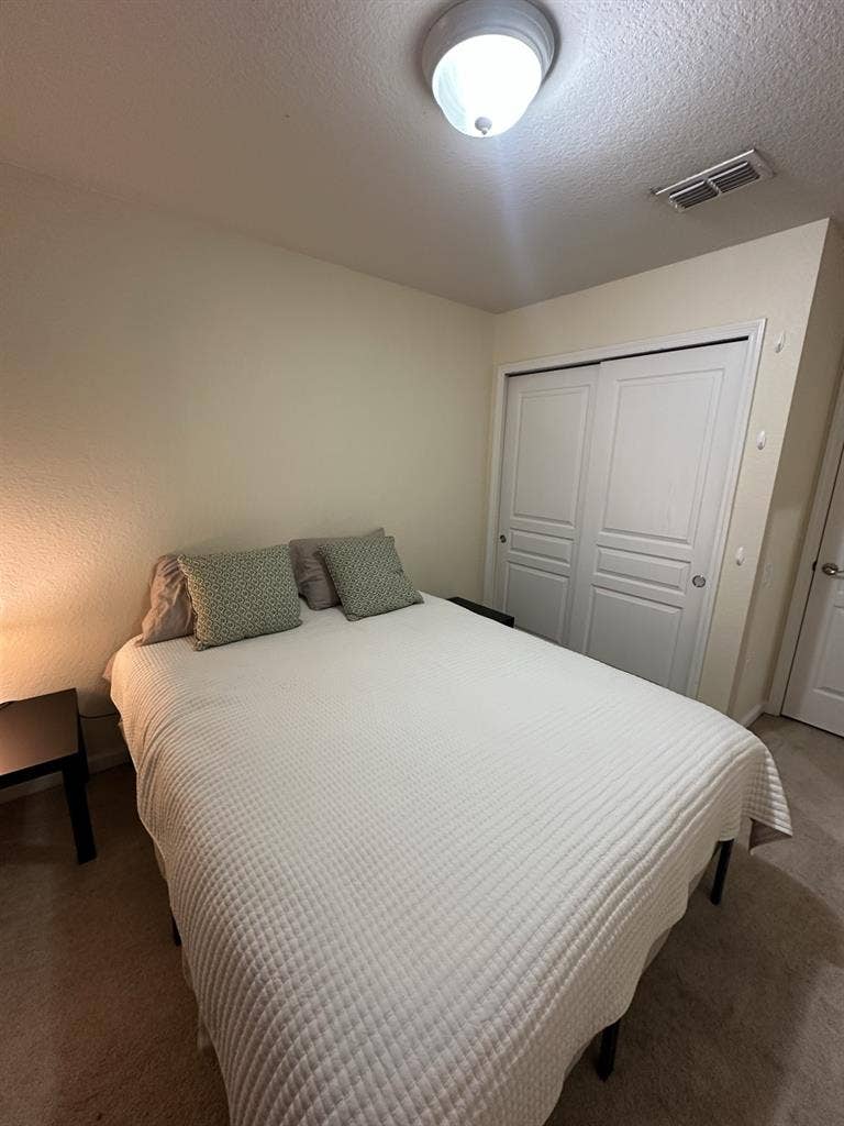 Private room for rent