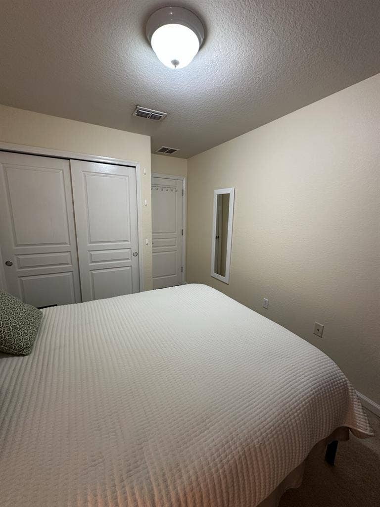 Private room for rent
