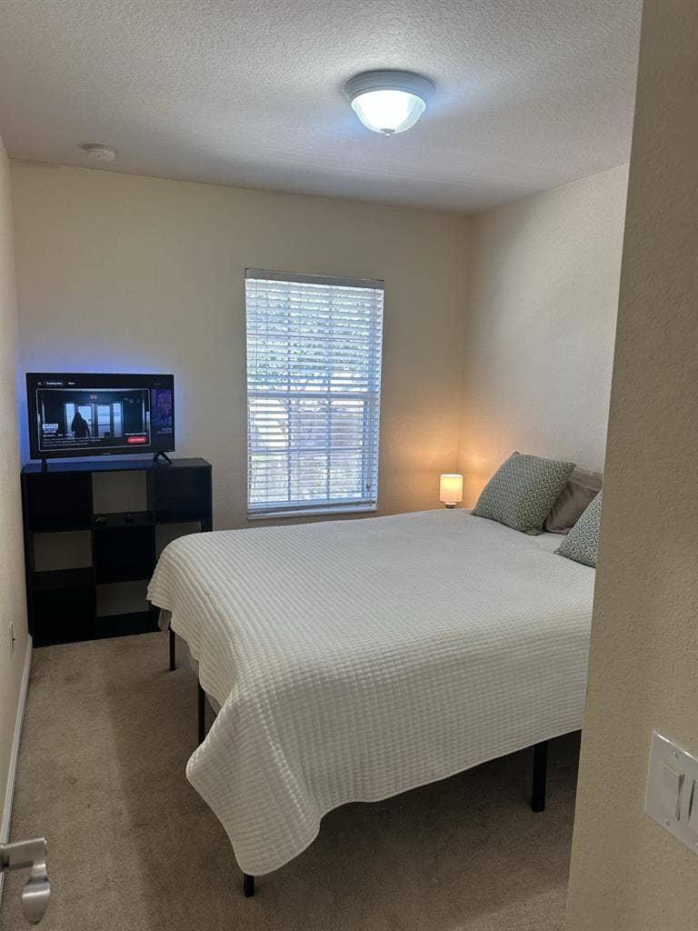 Private room for rent