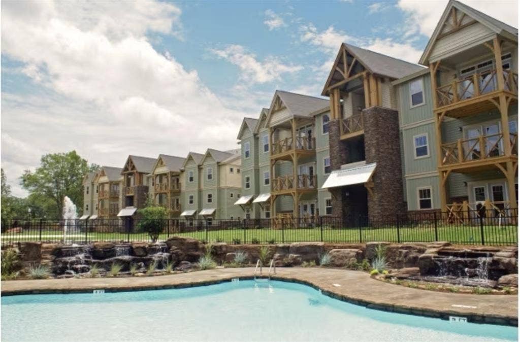Crawford Falls Apartment