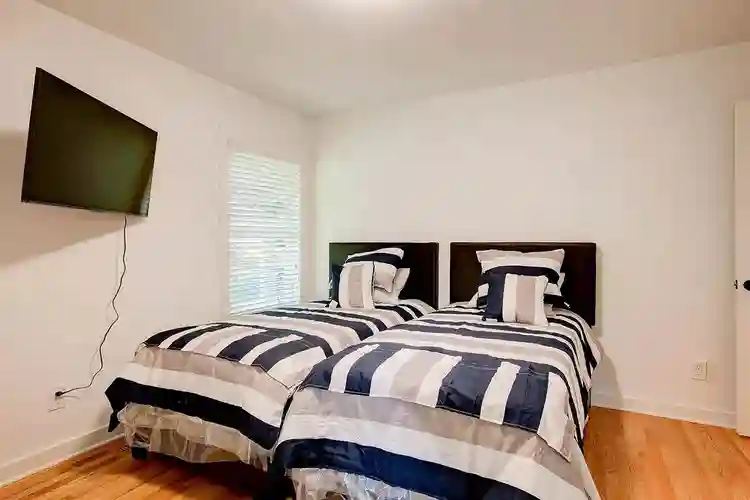 4 BR in Smyrna