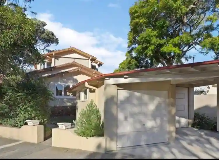 FURNISHED DOUBLE BEDROOM- MOSMAN