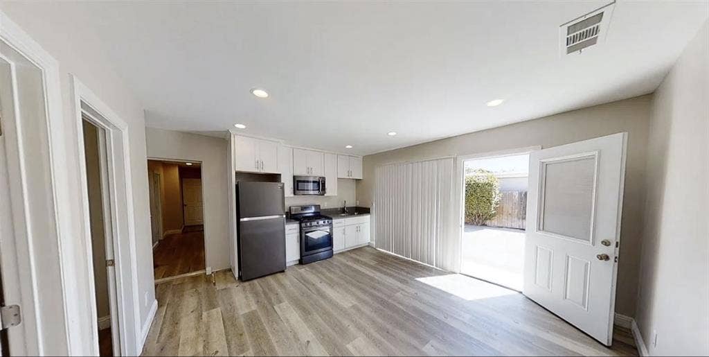 Spring 2027 Sublease | College Area