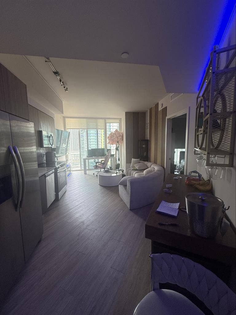 Shared room in Brickell