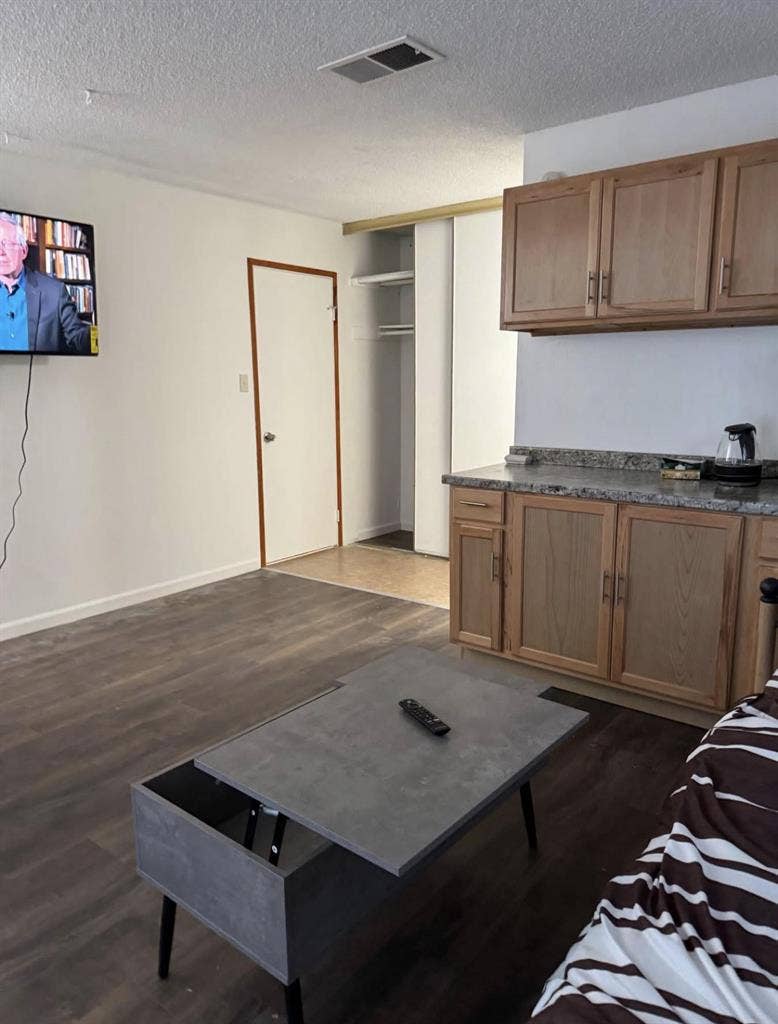 Benicia Southampton Studio for Rent