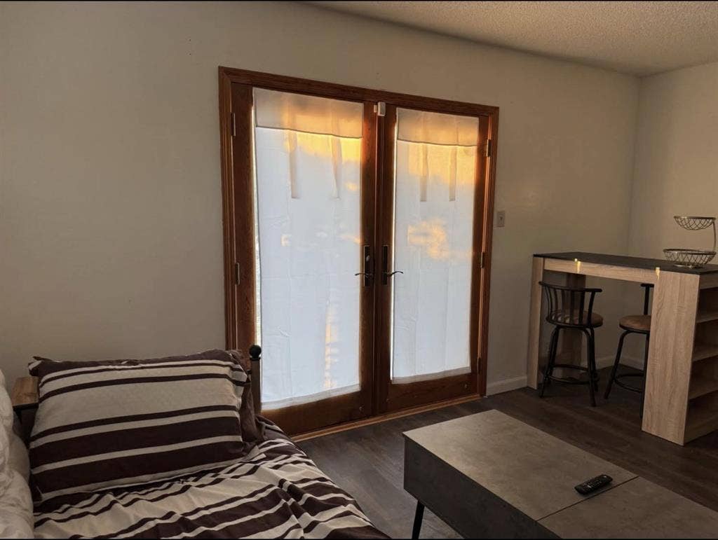 Benicia Southampton Studio for Rent