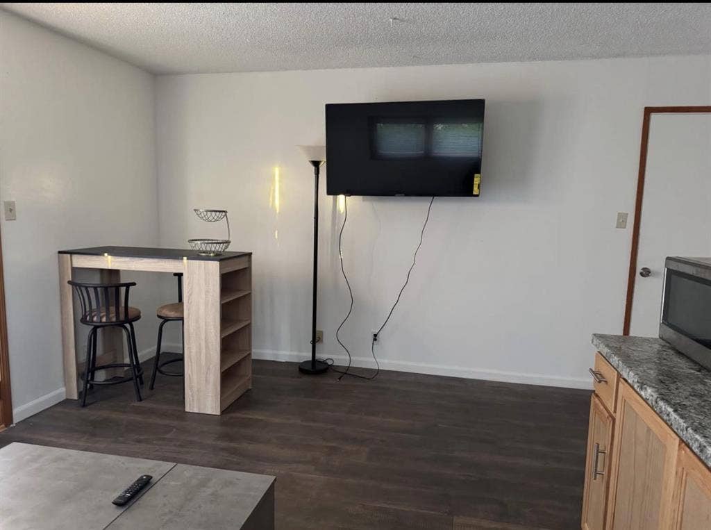 Benicia Southampton Studio for Rent