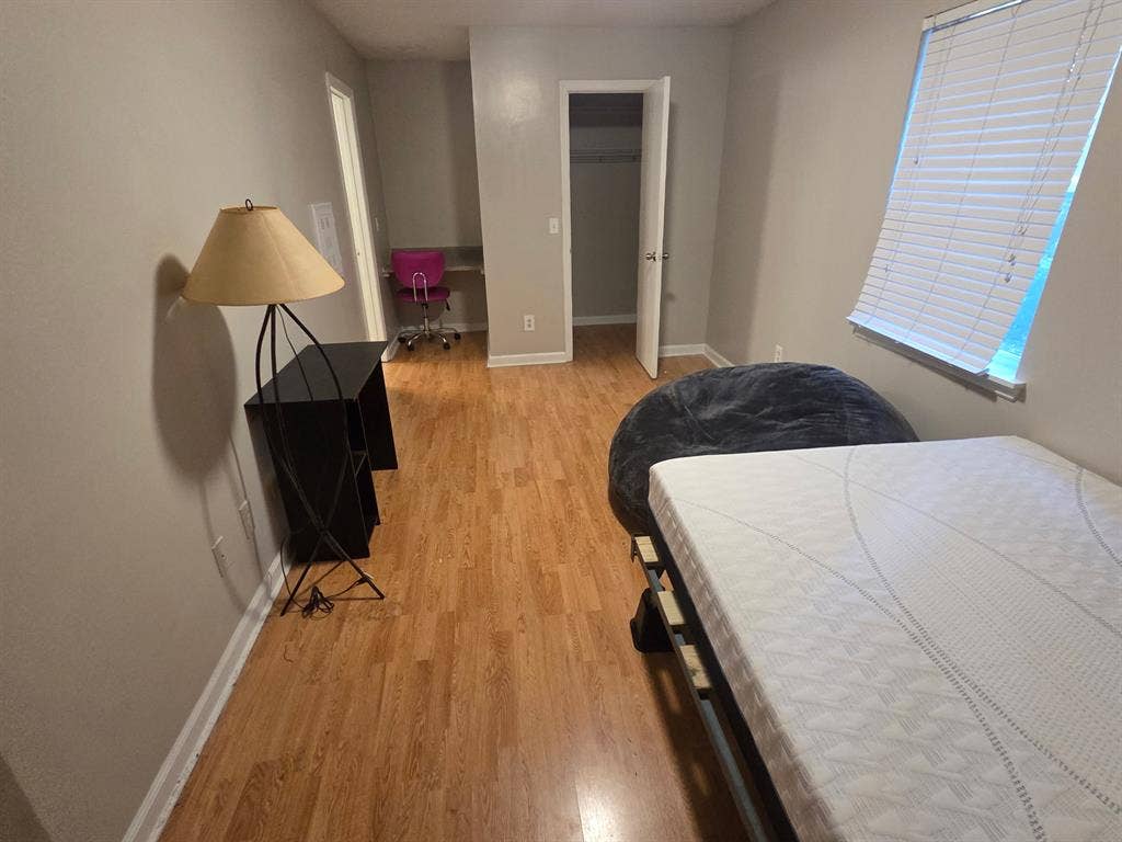 Auburn lease takeover 3 months free