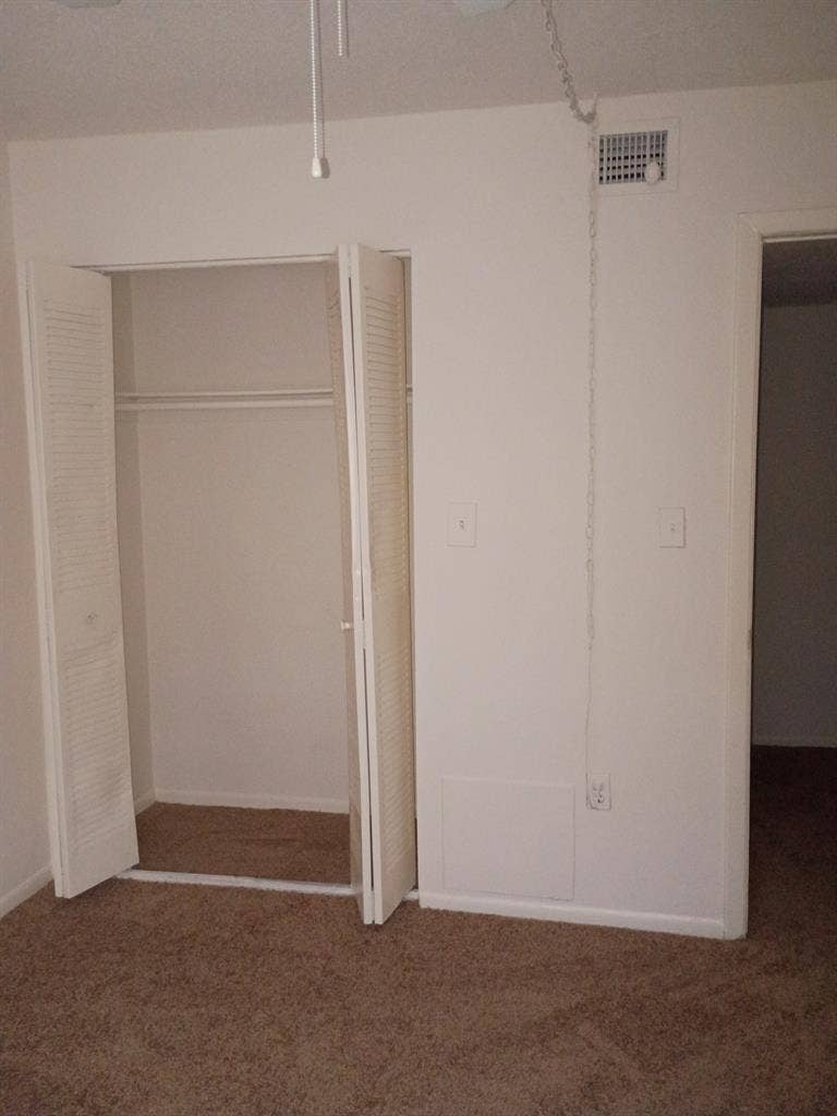 2 bedrooms available