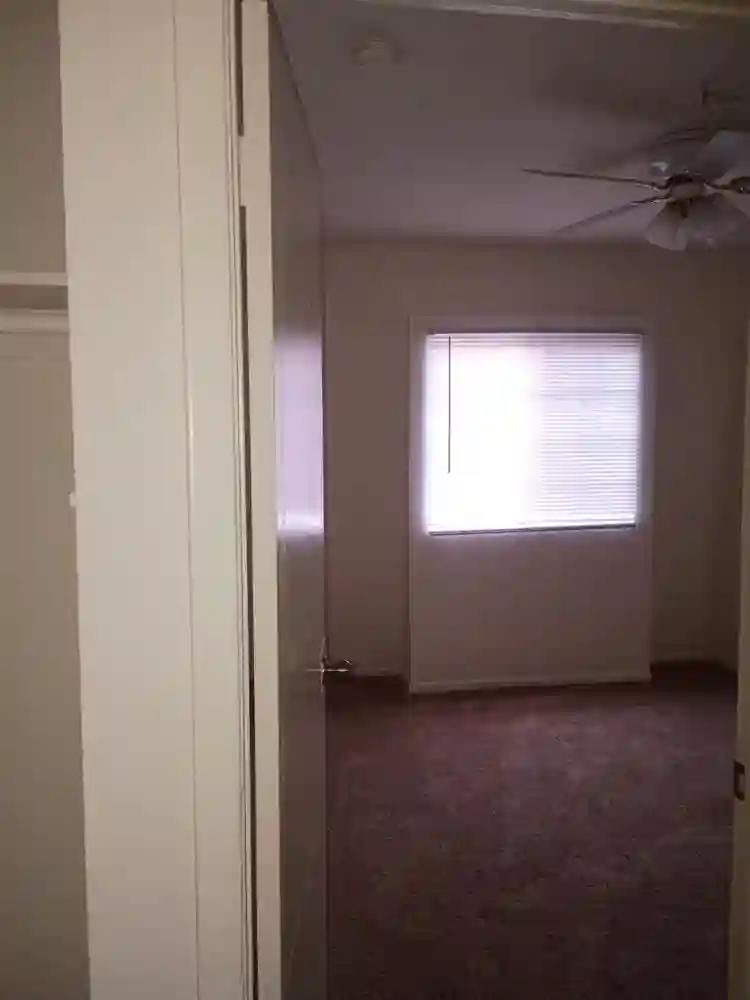2 bedrooms available