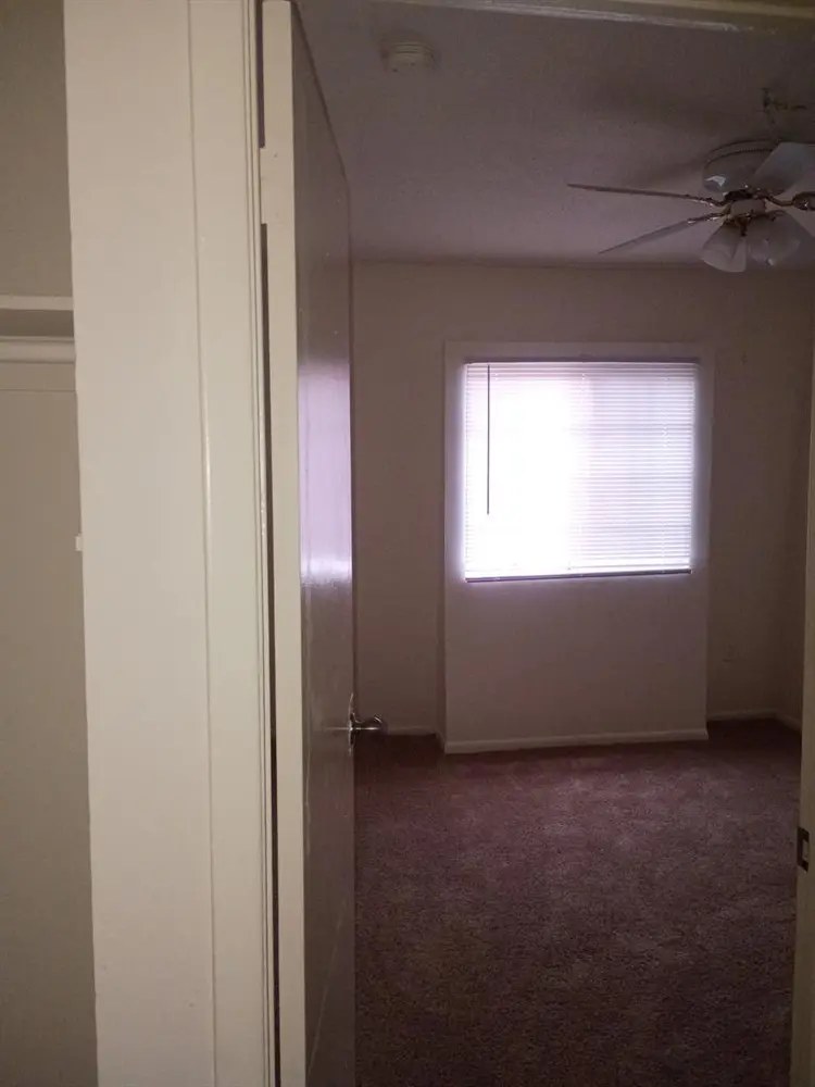 2 bedrooms available