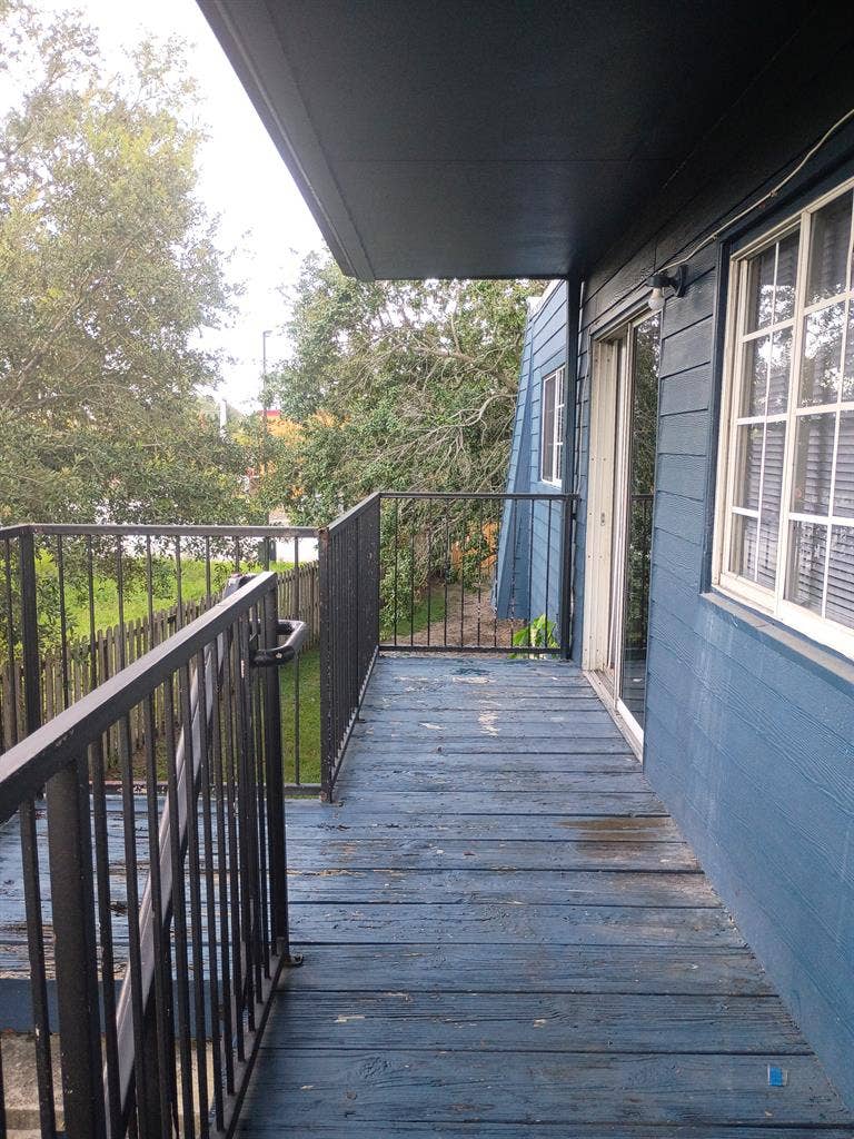2 bedrooms available