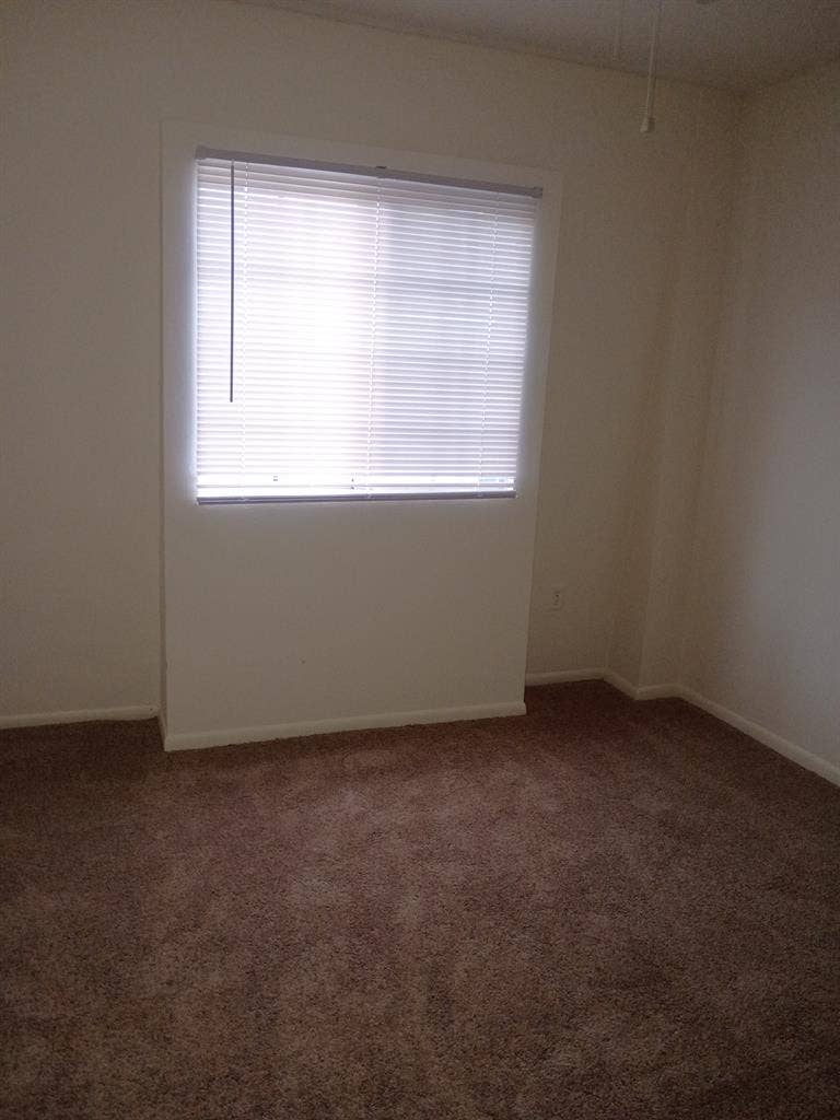 2 bedrooms available