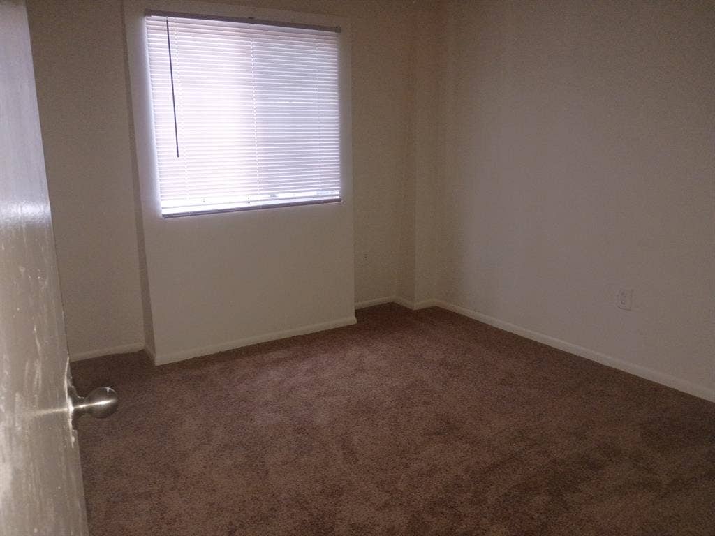2 bedrooms available