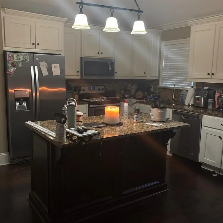 Looking for a Roommate