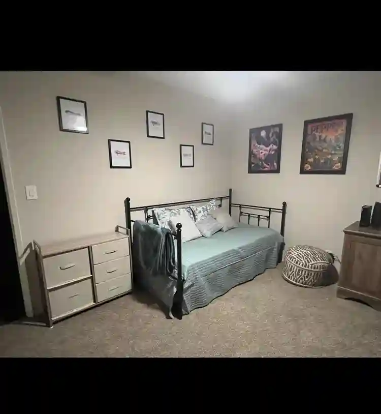 $1,600 room for rent