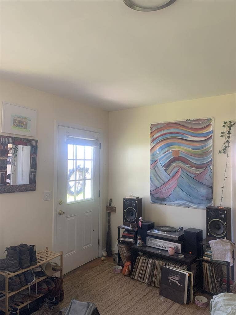 Looking for roommate asap