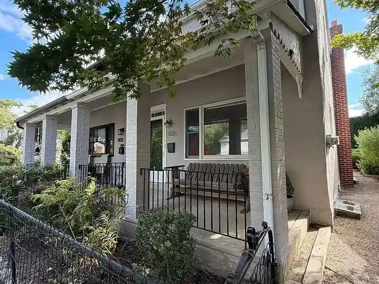 Furnished 2 beds 1 bath