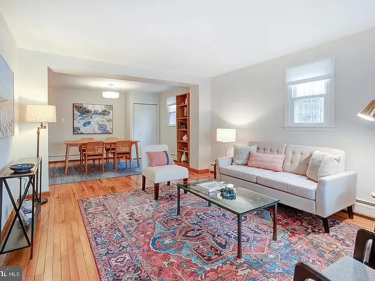 Furnished 2 beds 1 bath