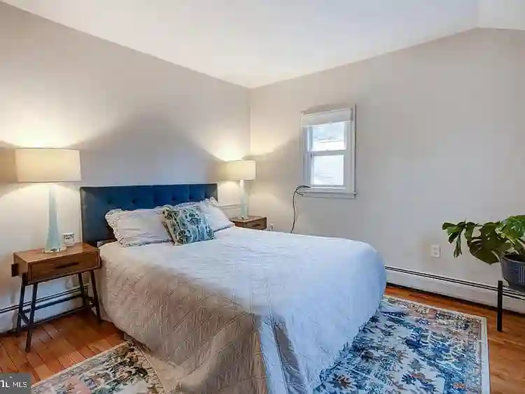 Furnished 2 beds 1 bath