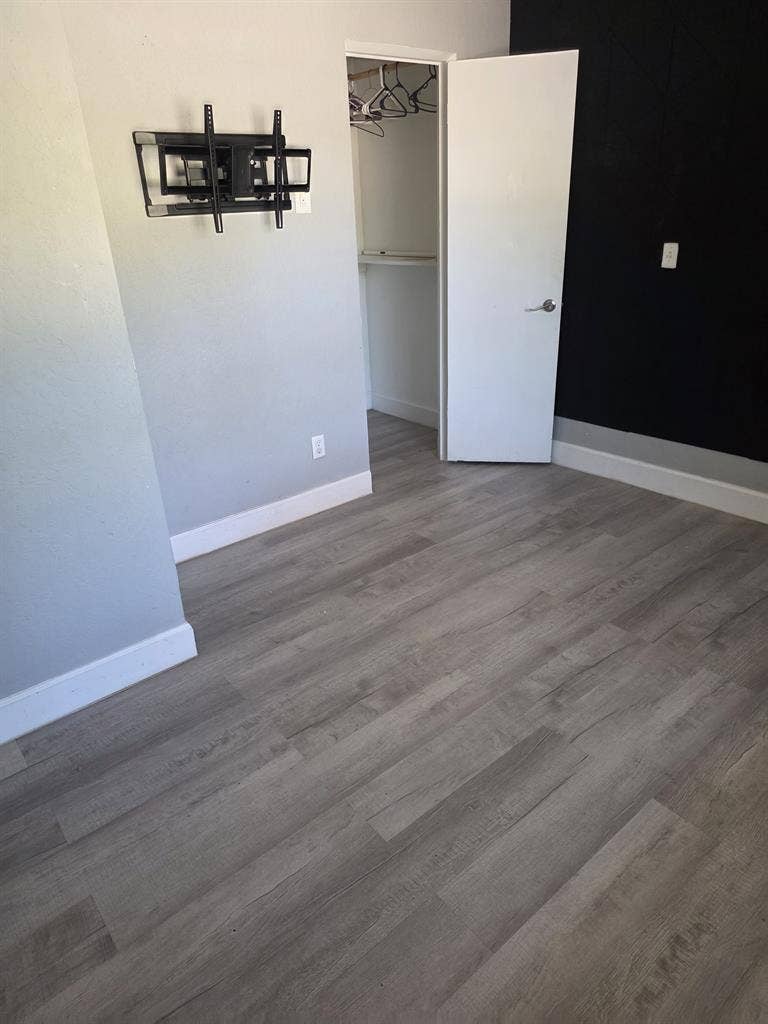 Looking for a chill roommate