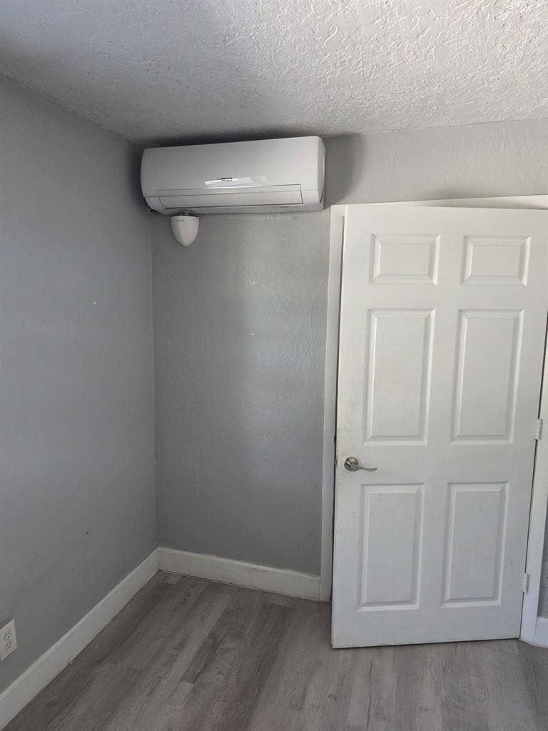 Looking for a chill roommate