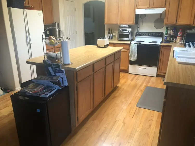 Room Available In Great Space