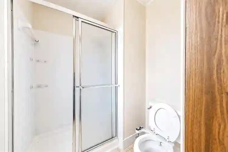 5 BR in Shawnee