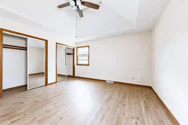 5 BR in Shawnee