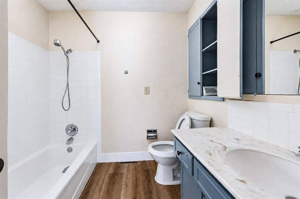 5 BR in Shawnee