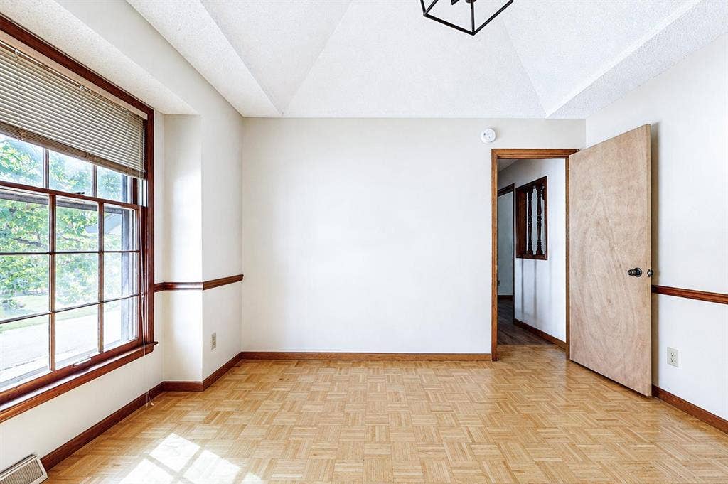 5 BR in Shawnee