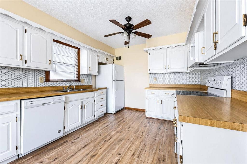 5 BR in Shawnee