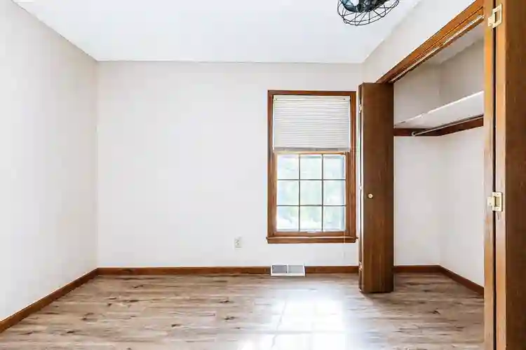 5 BR in Shawnee