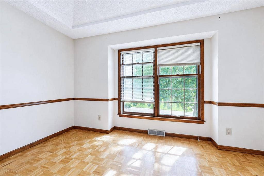 5 BR in Shawnee