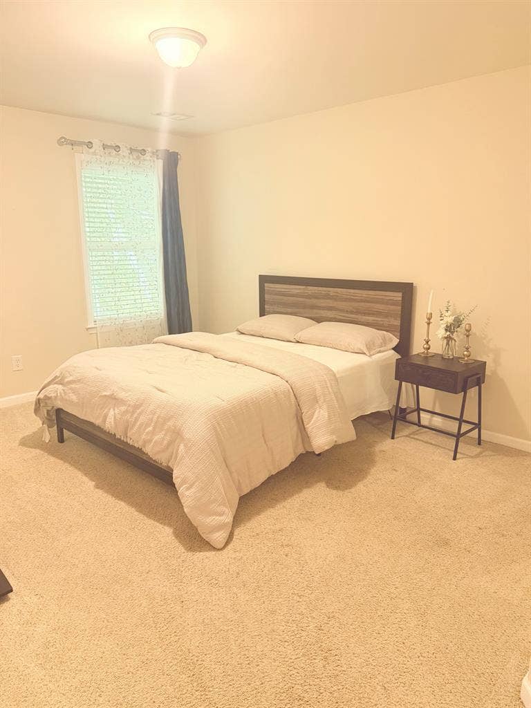 Private room - own bathroom & bed