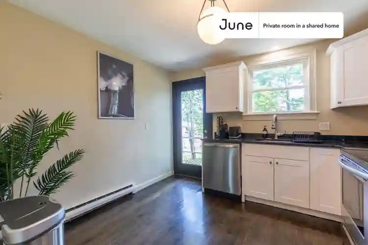 6 BR in Boston