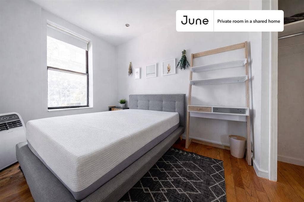 3 BR in New York City