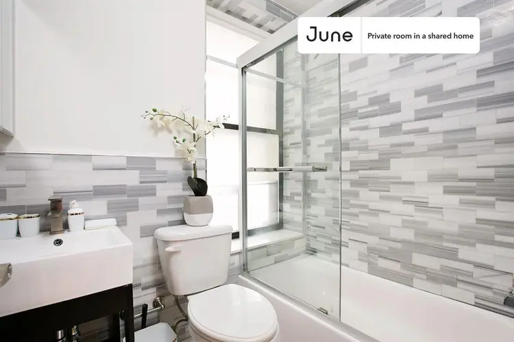 3 BR in New York City