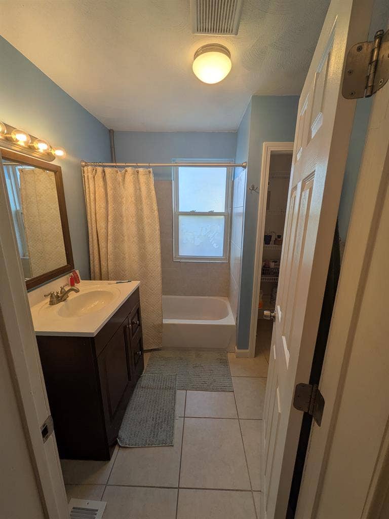 Private room with shared bathroom