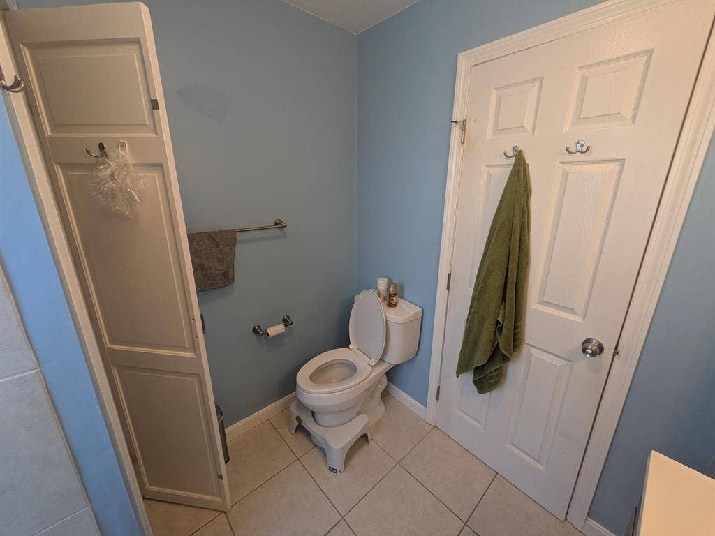 Private room with shared bathroom