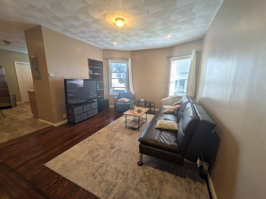Private room with shared bathroom