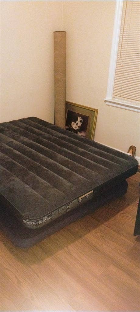 Roommate wanted