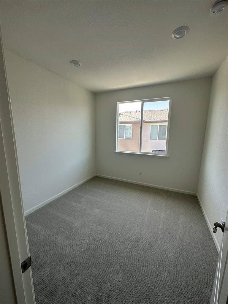 Nr S Hayward BART - Private Bedroom