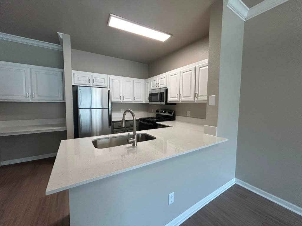 Shared 1BR Near ORU - $500/mo