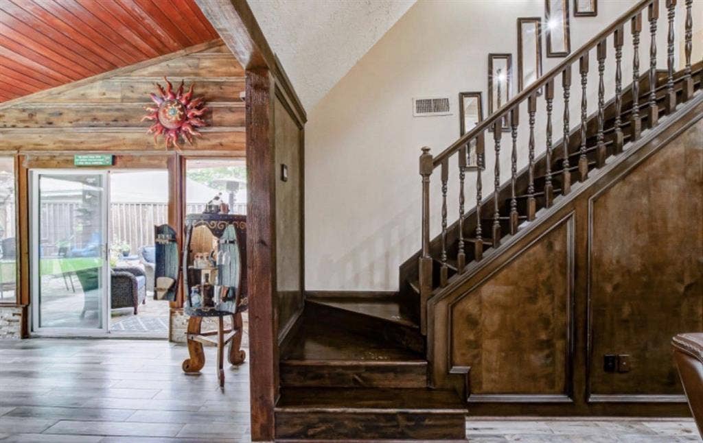 Beautiful large home private room 