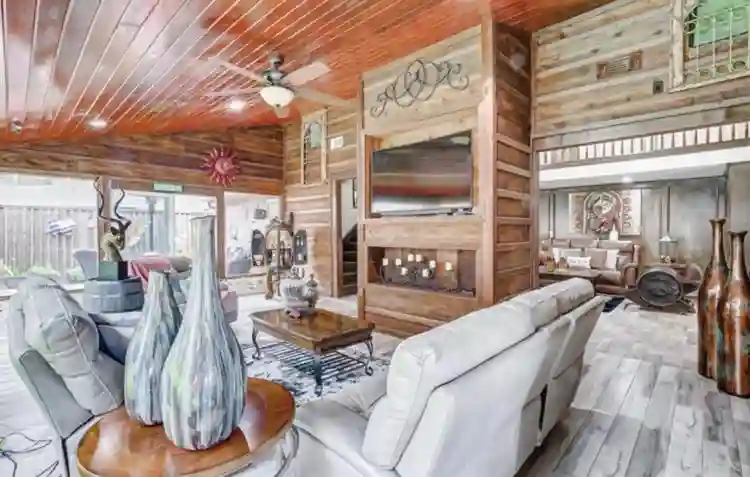 Beautiful large home private room