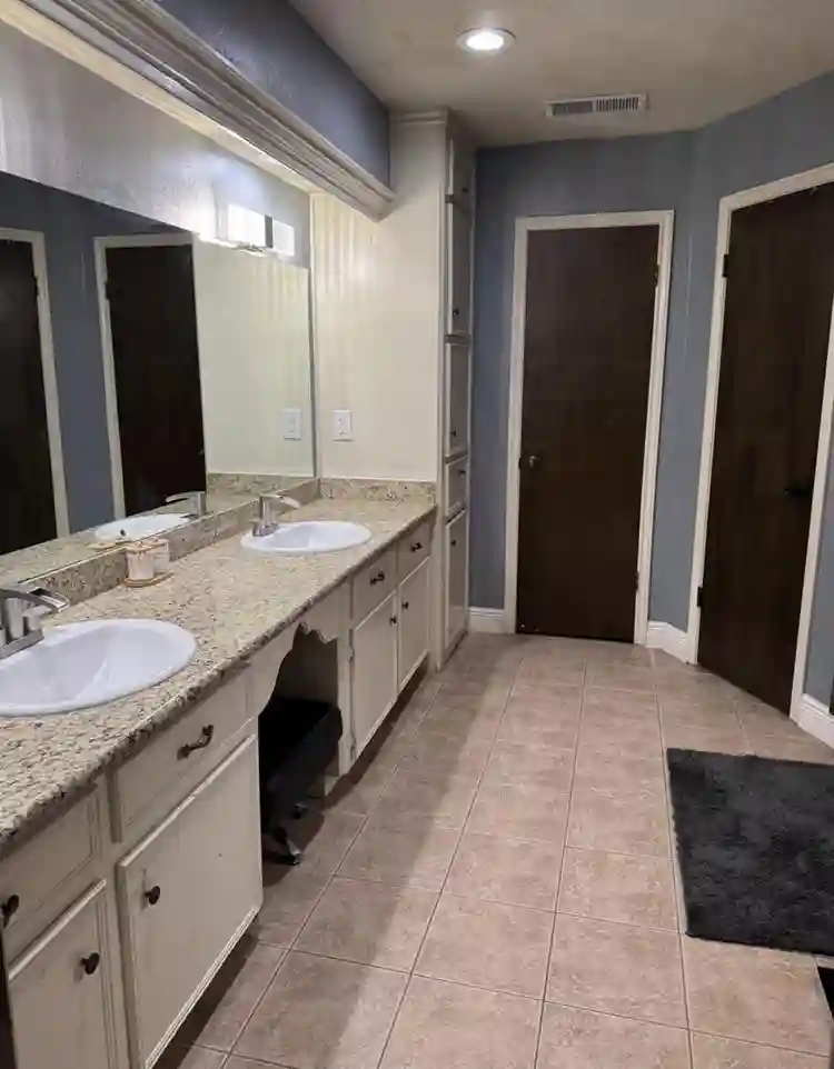 XL Private Master Suite Furnished
