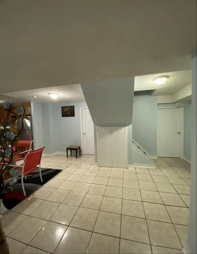Spacious basement Brampton