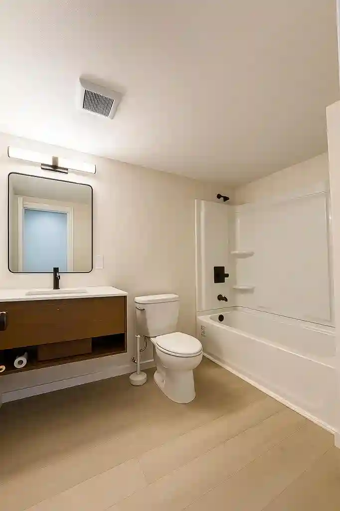$975 Room in Kent East Hill