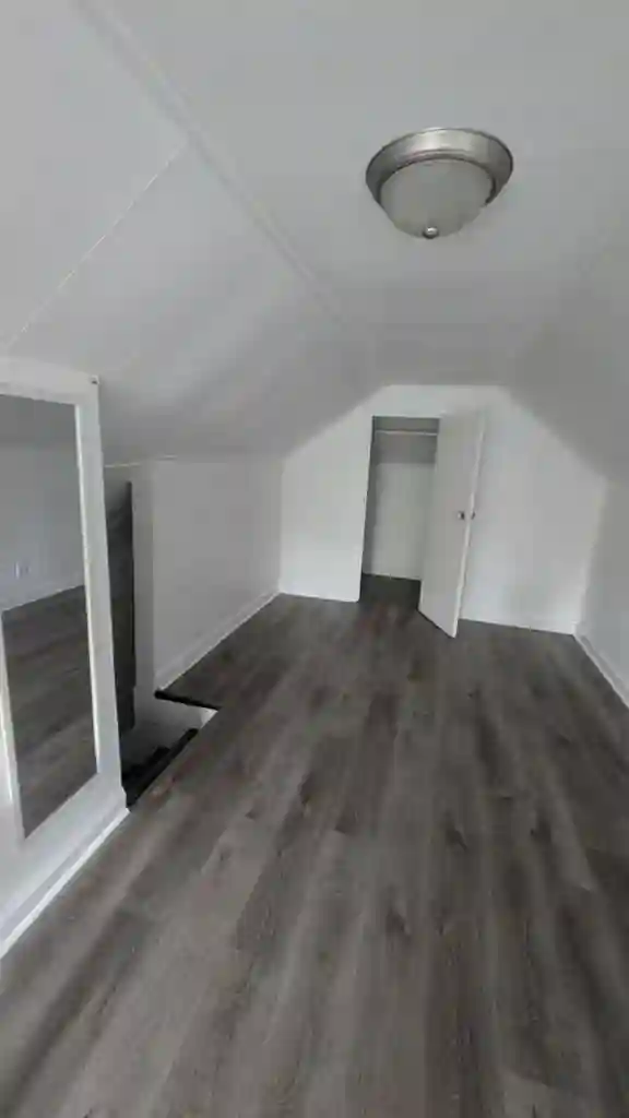 250sq ft room near uOttawa